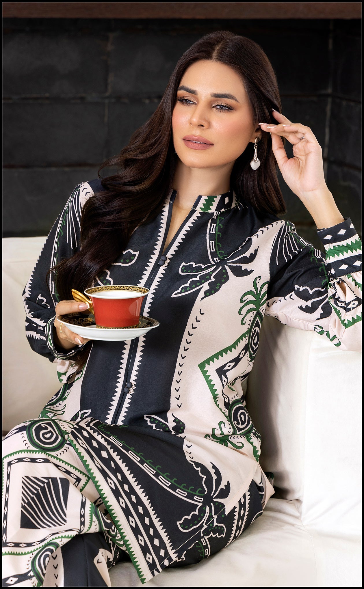 Ebony Chicduct_name# - SILA